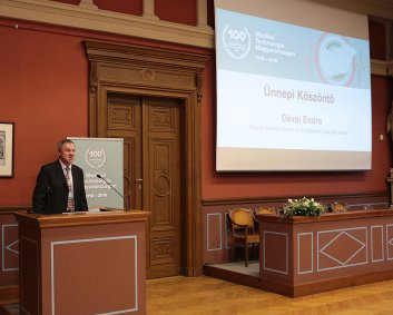 Ünnepi köszöntő - Dévai Endre - a Magyar Medikai Gyártók és Szolgáltatók Egyesületének elnöke